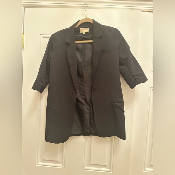 Elizabeth and James black blazer - Picture 7 of 7